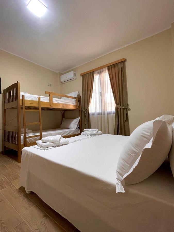 Tekada Hotel & Restaurant Wlora Zewnętrze zdjęcie